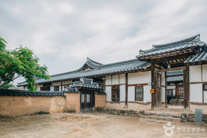 하회_양진당_1_공공1유형.jpg