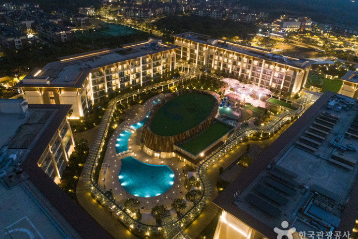 메리어트관_제주신화월드_호텔_앤_리조트_3_공공3유형.jpg