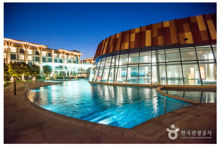 메리어트관_제주신화월드_호텔_앤_리조트_5_공공3유형.jpg