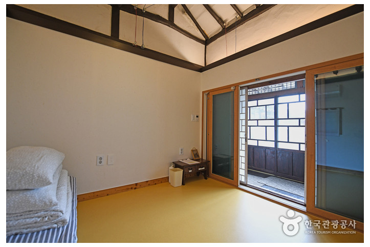 봉황재_한옥_게스트하우스_2_공공3유형.jpg