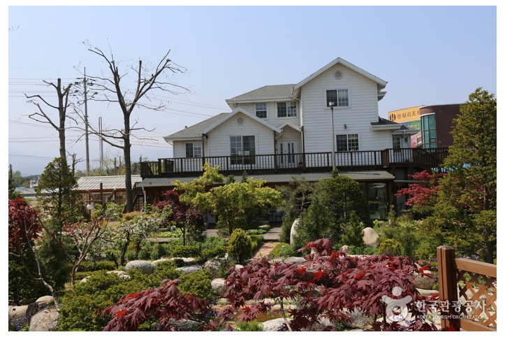 연어의_고향_펜션_2_공공3유형.jpg
