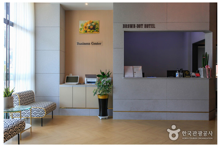 브라운도트호텔_(장생포점)_2_공공3유형.jpg